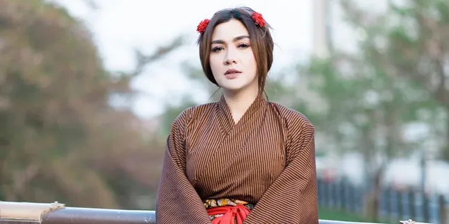 Vicky Shu Ungkap Rasa Sakit Saat Kontraksi dan Pengalaman Lahirkan Anak Pertama