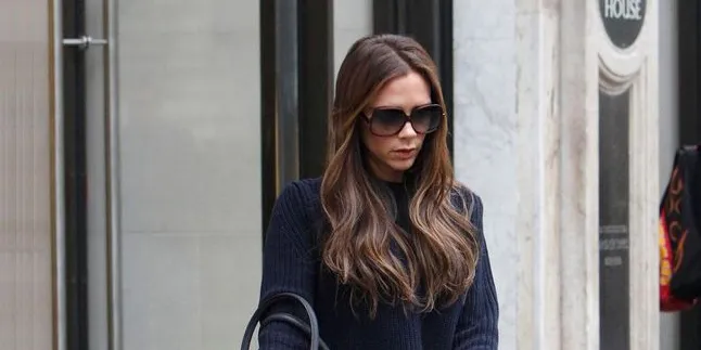 Victoria Beckham Sabet Gelar Woman of the Decade