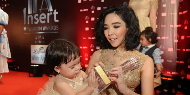 VIDEO: Baby Gempi Nyanyi 'Bolo-Bolo', Bikin Gemes!