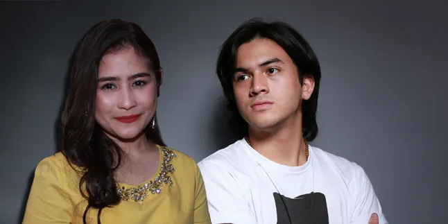 VIDEO: Bak Pangeran & Putri Kerajaan, Rizky Nazar - Prilly Mesra VIDEO: Bak Pangeran & Putri Kerajaan, Rizky Nazar - Prilly Mesra