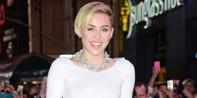 Video Bocor, Miley Cyrus Marah Gagal Pecahkan Rekor