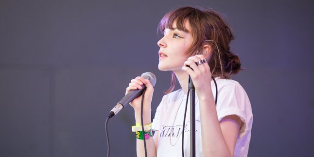 [Video] Chvrches Nyanyikan Lagu Lorde, Sweet Abis!