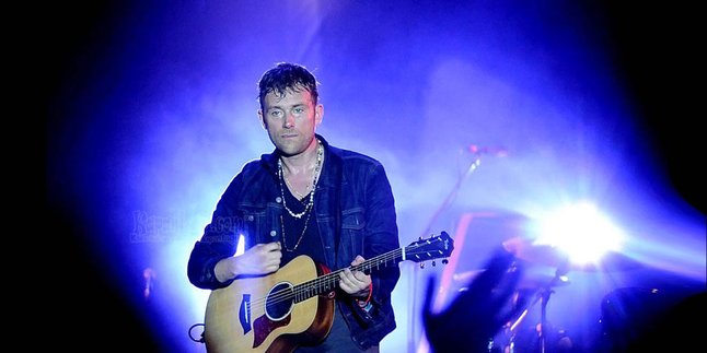 [Video] Damon Albarn Rilis Album Solo April Mendatang