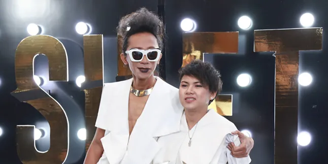 VIDEO: Evelyn Kepergok Mesra Bareng Pria Lain, Aming Marah! VIDEO: Evelyn Kepergok Mesra Bareng Pria Lain, Aming Marah!