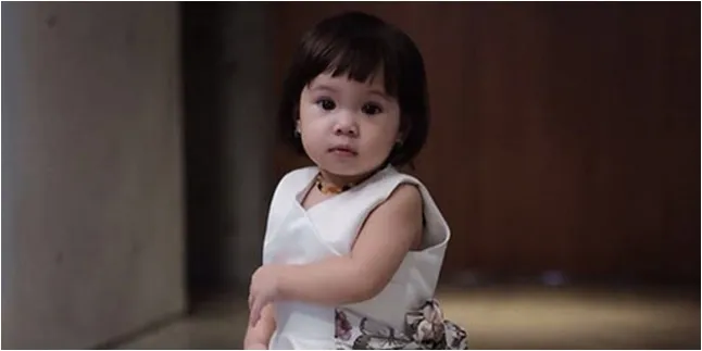 [Video] Gemes! Baby Gempi Pilih Tas di Mall & Ingin Bawa Pulang