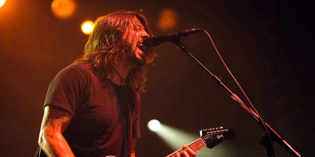 [Video] Ice Bucket Challenge Unik Dari Foo Fighters