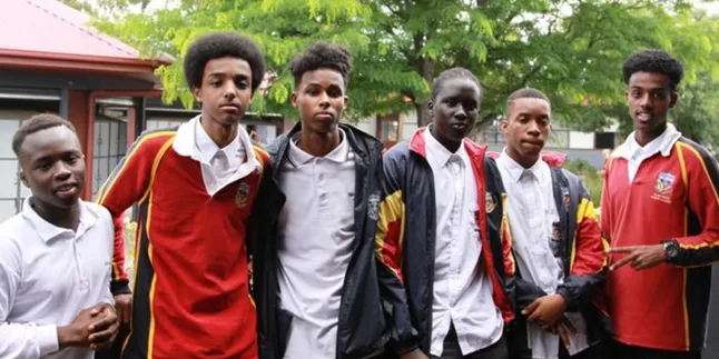 Video Ini Rekam Aksi Rasis Pegawai Apple Pada Pelajar Kulit Hitam