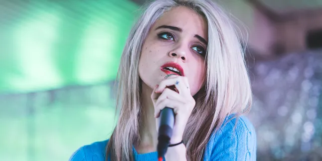 [Video] Jadi Preman, Sky Ferreira Ditangkap Polisi