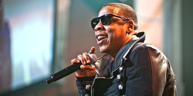 [Video] Jay Z Lupa Lirik Lagu di Tengah Konser!