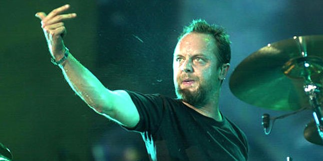 Jelang ke Indonesia, Drummer Metallica Bertunangan