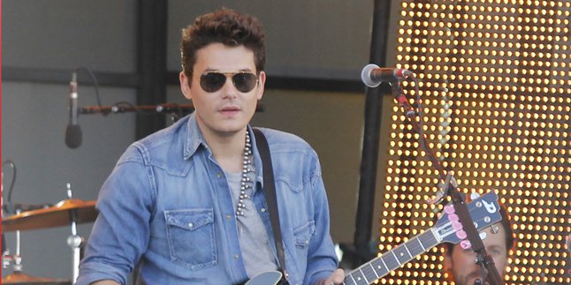 [Video] John Mayer Pamer Skill Gitar di Ice Bucket Challenge