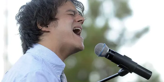 [Video] Jual-Beli Jantung di Klip Terbaru Jamie Cullum