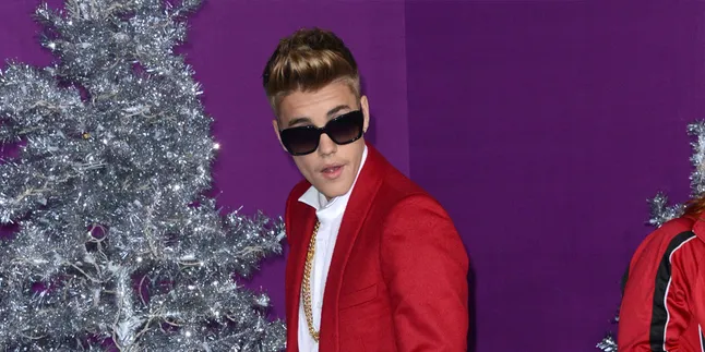 [VIDEO] Justin Bieber Jago Merayu di Video Klip 'Confident'