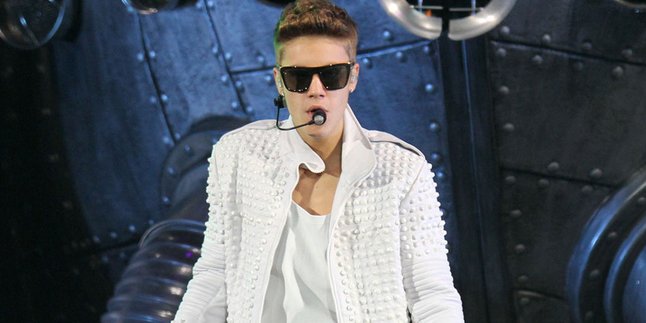 [Video] Justin Bieber Saat Kecil Pamer Teknik Main Gitar