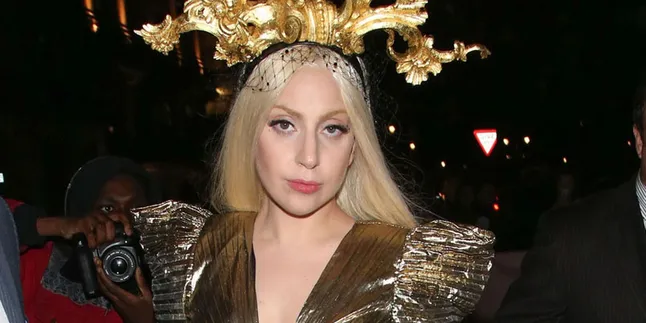 [Video] Lady Gaga Ucapkan Selamat Ulang Tahun AKB48