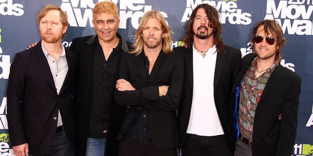 [Video] Lagu  Foo Fighters Tutup Manis Acara 'David Letterman'