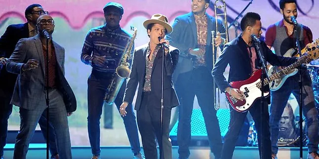 [Video] 'Locked Out of Heaven' Versi Reggae, Bruno Mars Bikin Goyang!