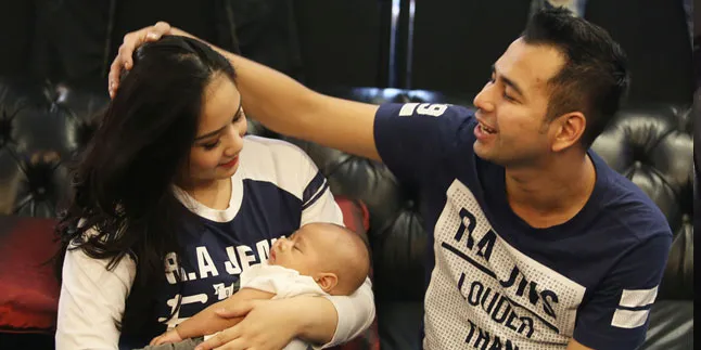 [VIDEO] Lucu Banget! Beginilah Ekspresi Rafathar Saat Mandi