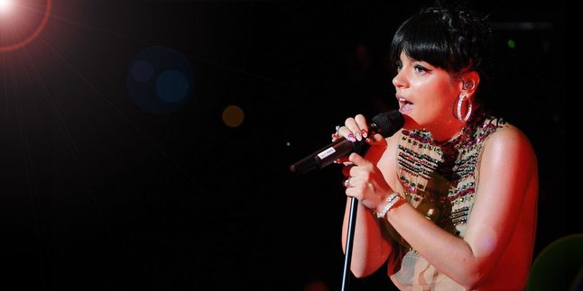 [Video] Penuh Warna, Klip Baru Lily Allen Juga Bikin Pusing