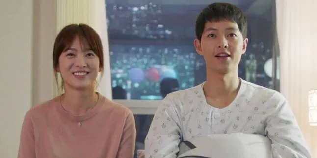 VIDEO: Pertemuan Song Joong Ki & Song Hye Gyo Sebelum Reinkarnasi VIDEO: Pertemuan Song Joong Ki & Song Hye Gyo Sebelum Reinkarnasi