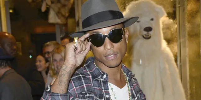 [Video] Pharrell Williams Rilis Klip Terpanjang Pertama di Dunia