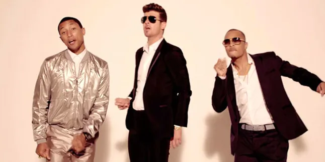 [Video] Robin Thicke Cetak Rekor Penjualan di 2013