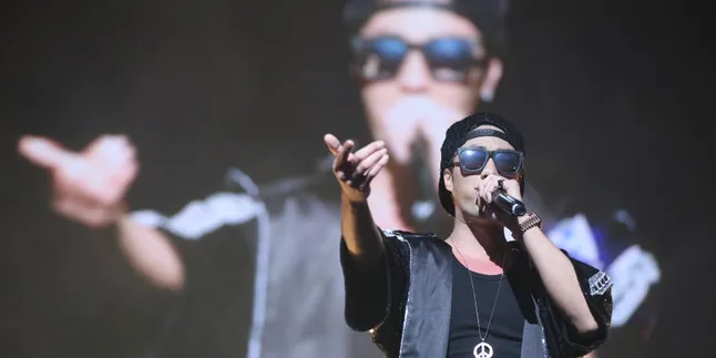 VIDEO: So Ji Sub Rilis MV Lagu Baru, Mendadak Jadi Rapper Tampan VIDEO: So Ji Sub Rilis MV Lagu Baru, Mendadak Jadi Rapper Tampan