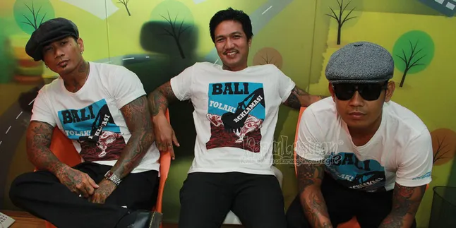 [Video] Superman Is Dead 'Bercinta' di Tanah Anarki