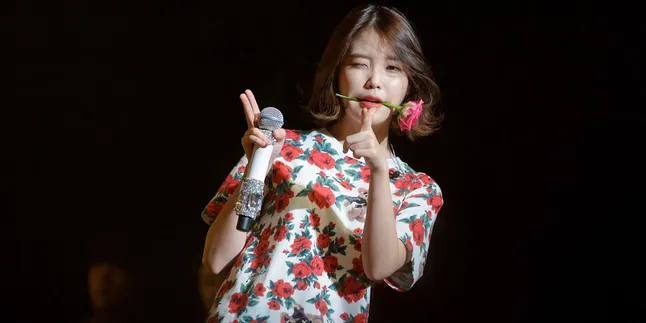 [VIDEO] Ternyata IU Punya Manager Super Ganteng