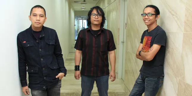 [Video] The Rain dan Endank Soekamti Hibur Korban Patah Hati
