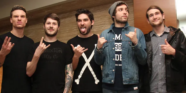 [Video] You Me At Six Kemas Ulang Single Wake Me Up Milik Avicii