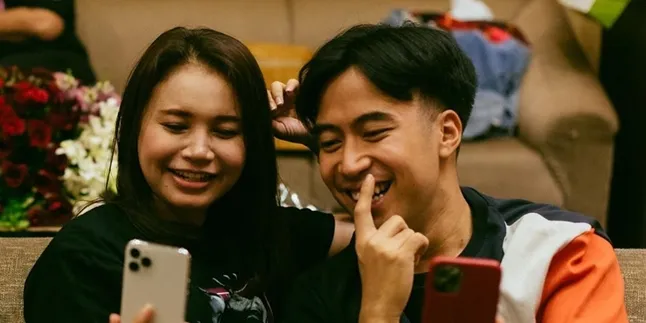 Vidi Aldiano Sakit Kanker Ginjal, Rossa Beri Pesan Menyentuh