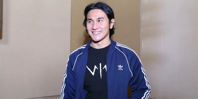 Vino G Bastian Sempat Cedera di Lokasi Syuting 'WIRO SABLENG'