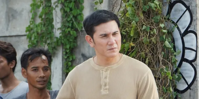 Vino G Bastian Ready to Bring Tears in the Film 'TANAH RUNTUH', Collaboration with Rudy Soedjarwo