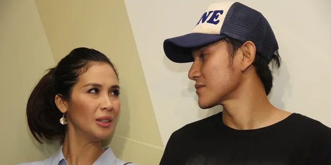 Vino G Bastian Tunjukkan Rasa Cinta di Twitter Vino G Bastian Tunjukkan Rasa Cinta di Twitter