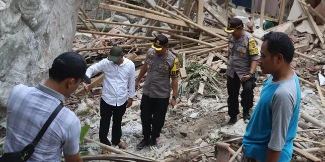 Viral Hujan Batu di Purwokerto, 7 Rumah dan 1 Madrasah Ambruk