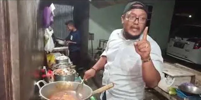 Viral Koki di Purwodadi Masak Sambil Marah-Marah, Sampai Lempar Panci!