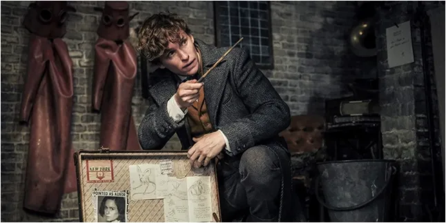 Visual Stories: Dana Fantastis untuk FANTASTIC BEASTS THE CRIMES OF GRINDELWALD Visual Stories: Dana Fantastis untuk FANTASTIC BEASTS THE CRIMES OF GRINDELWALD
