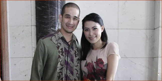 Viviane Tak Hadiri Sidang Cerai Demi Liburan Bareng Tetangga Viviane Tak Hadiri Sidang Cerai Demi Liburan Bareng Tetangga