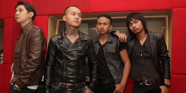 Vokalis 18+ Pernah Pingsan Saat Bikin Tato!