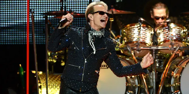 Vokalis Van Halen Asuransikan Kemaluannya?