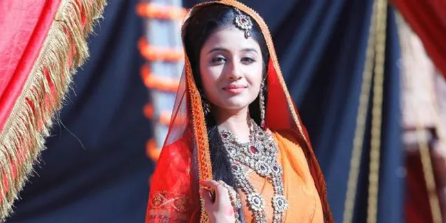 Waduh, Paridhi Sharma Tampar Lavina Tandon di Belakang Kamera!