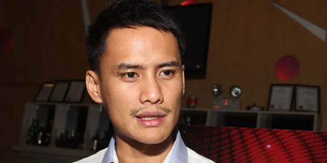 Wah, Kumis Choky Sitohang Mirip Tukul Arwana!
