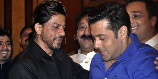 Wah, Salman Khan Undang Shahrukh Khan ke Nikahan Adiknya Wah, Salman Khan Undang Shahrukh Khan ke Nikahan Adiknya