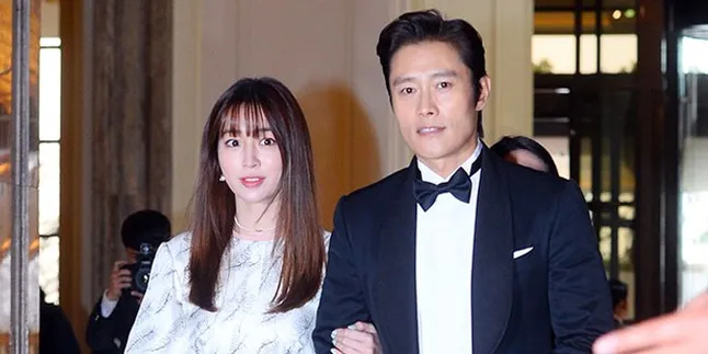Wajah Anak Lee Byung Hun - Lee Min Jung Terungkap, Gantengnya Curi Perhatian Wajah Anak Lee Byung Hun - Lee Min Jung Terungkap, Gantengnya Curi Perhatian
