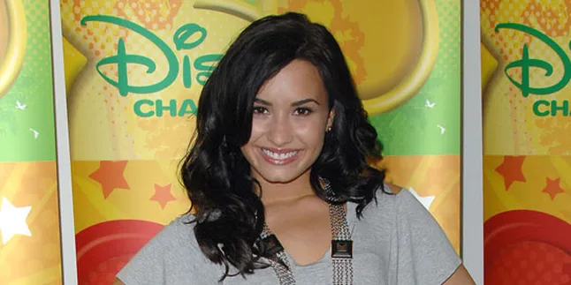 Wajah Baru Demi Lovato Lewat Single 'Heart Attack'