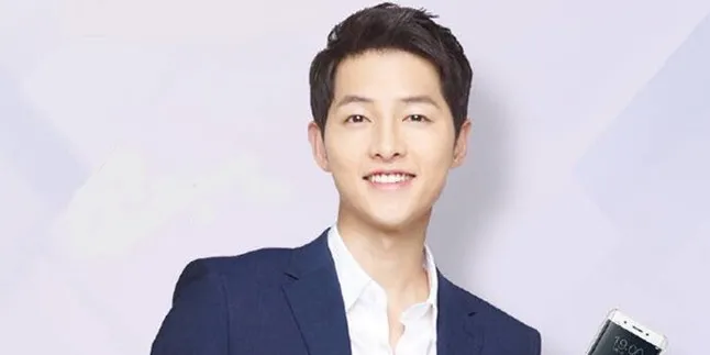 Wajah Ganteng Song Joong Ki 'Diinjak-Injak', Fans Beri Ancaman Wajah Ganteng Song Joong Ki 'Diinjak-Injak', Fans Beri Ancaman