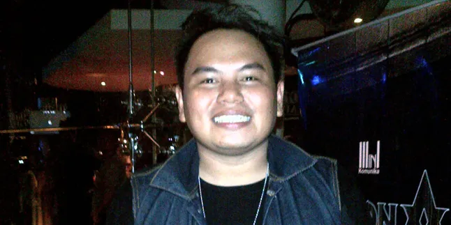 Wajah Gitaris Tektona Ini Mirip Faank Wali