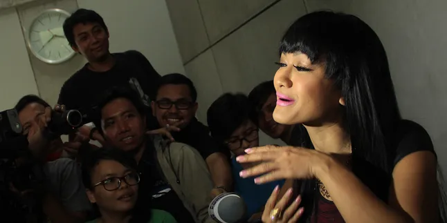 Wajah Julia Perez Makin Cantik Usai Boxing, Kok Bisa?