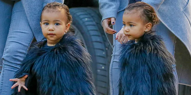 Wajah North West Saat Meledek Paparazzi, Bikin Kamu Geli Sendiri